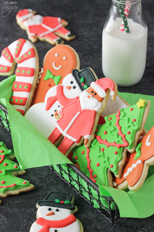 sweetoothgirl:   Cutout Sugar Cookies  