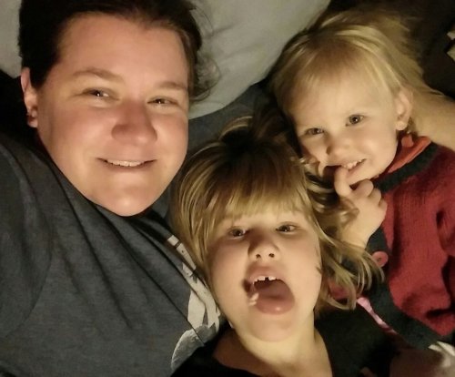 I&rsquo;m a proud mama of two beautiful girls, a volunteer birth doula, and I&rsquo;m pro-ch