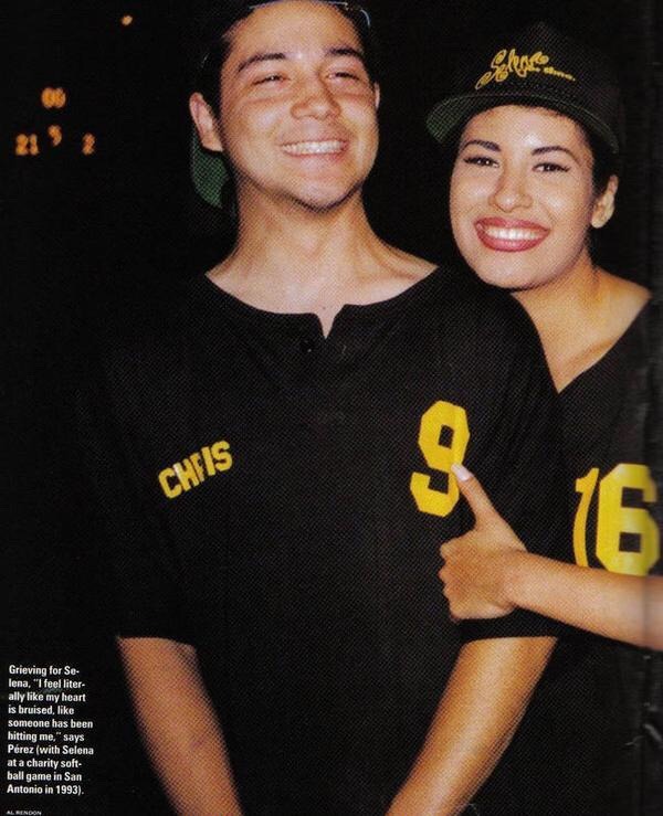 esa-mujerista:  Cutest couple award goes to Selena and Chris Perez
