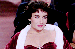 barbarastanwyck:Happy Birthday Elizabeth Taylor!(February 27, 1932-March 23, 2011)Her sunny looks of