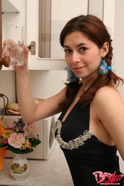 na-za-ra:  Busty Alli in the kitchen 