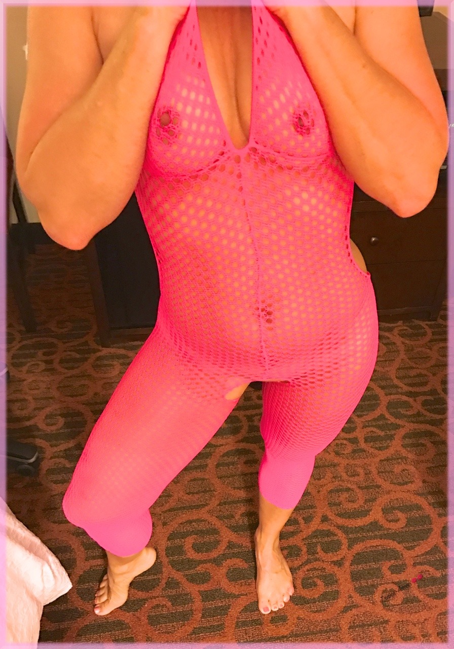 trans-amee:    So I got to “play” a bit with my other half and she has finally