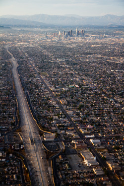 mystic-revelations:  Los Angeles (by ►mikehedge.com ♫)