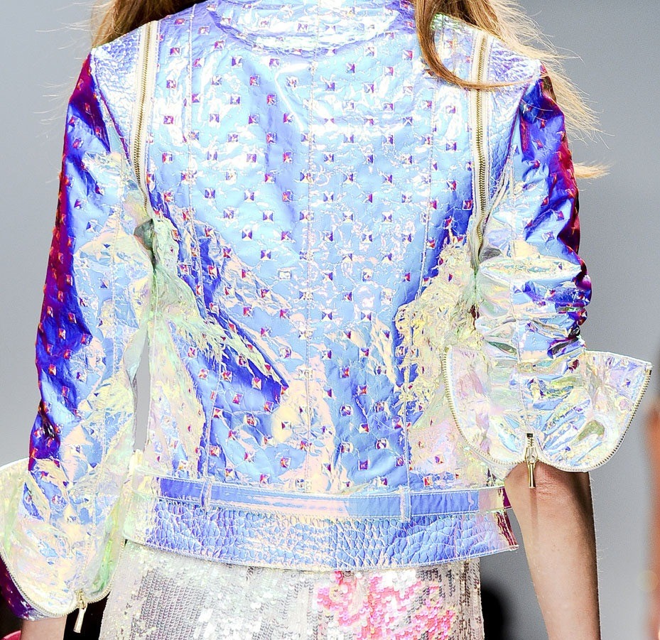monsieur-j:Blumarine Fall 2012 Runway Details