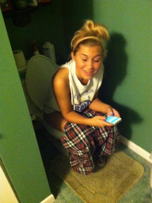 dimitrivegas: Im pooping