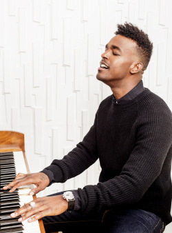 gap:  Singer-songwriter Luke James picks