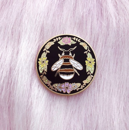 sosuperawesome:Beewitched Pins / NecklaceLilly Baik on EtsySee our #Etsy or #Enamel Pins tags 