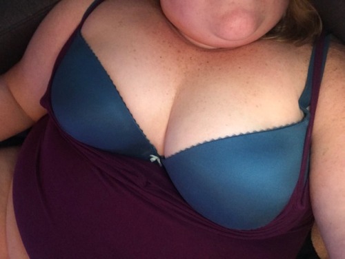 allaboutme09: Love my tits in this new bra!!!