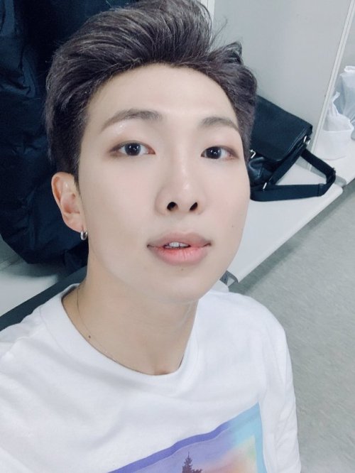 bts-trans:  190428 RM’s Tweet 2주간 너무너무 행복했습니다 !!덕분이에요 코마워용 pic.twitter.com/JQ79Fs4Sf6 I’ve been so s