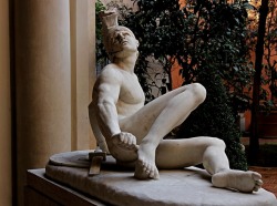 hadrian6:    The Dying Achilles - 1854. Filippo Albacini (1777-1858).