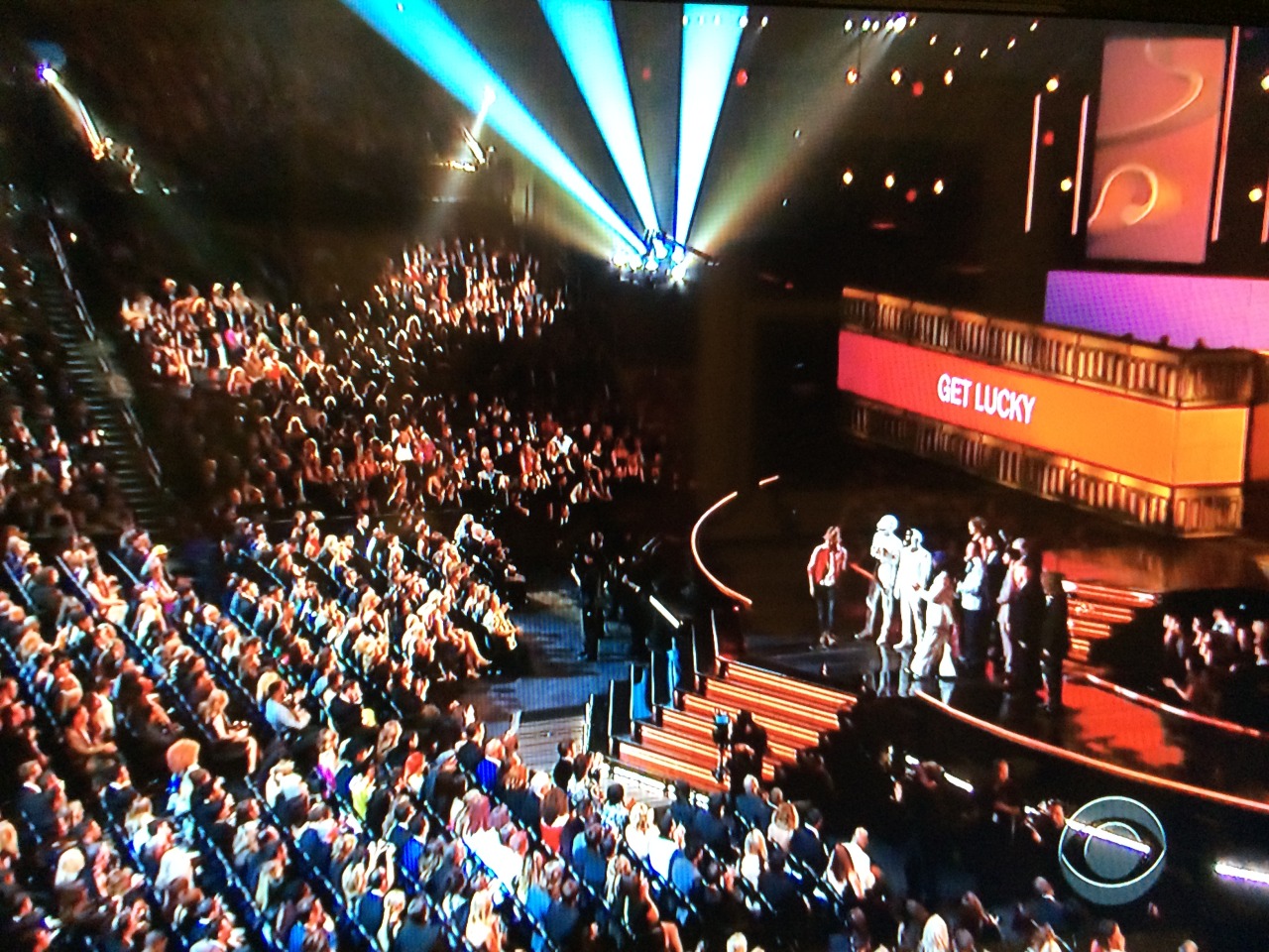 itslowrend:  Daft Punk wins Record of the Year! 