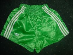 hellokrieke007:  shiny shorts 3stripes