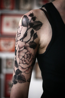 alicecarrier:  roses, blackberries, and honeybees.  thanks greta! 