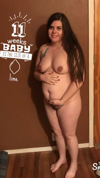 ridefasttakechances:  So this blog is about to take a little turn over the next little bit.  I am going to try to get a picture like this every week so we can have a good progression of her belly growing.  Hope all of our followers like pregnant pictures