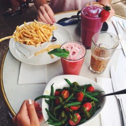 essenaoneill:  Incredible food and alright