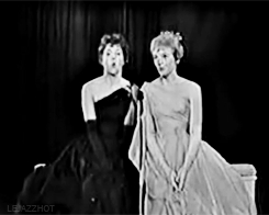 lejazzhot:  Julie Andrews and Carol Burnett,