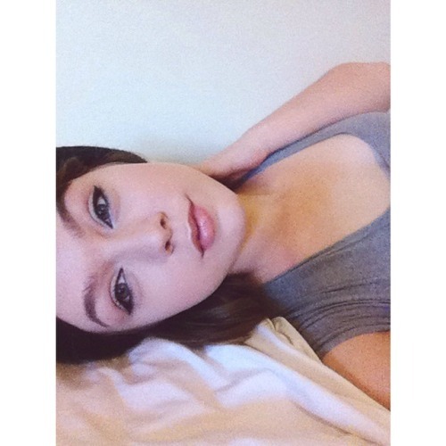 rickjamesbitch:  six selfies, nominated by my own vain ass  Someone’s pretty!  :D