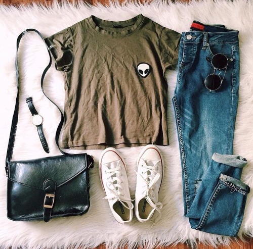 CREDIT: www.instagram.com/bettyslook/?hl=en