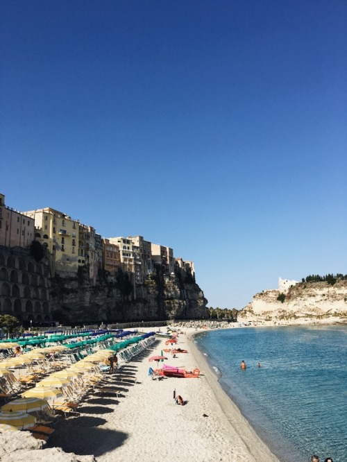 makinginfinity:Tropea, Italy @matejaskraba @frachella xx