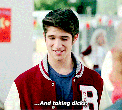 louisisthedaddy:  i must have missed this episode of teen wolf 
