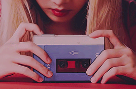 yujeong:send me a number and i’ll make you a gifset:2. what is your favorite loona mv?:↳ girl front 