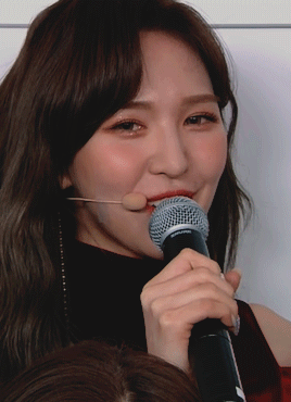 loonarium:Wendy @ 181130 Music Bank Waiting Room