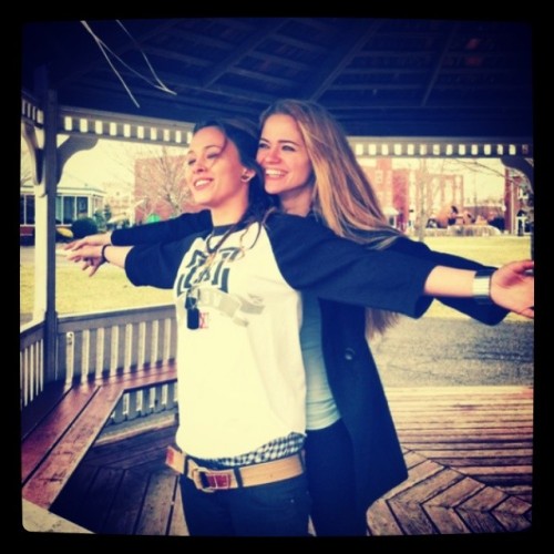 guriaslesb:  Meu porto seguro é vc *-* #Lesbian #Lesbicas #Sapatinhas #Sapa #Instalove #Amor #AmorGay #Lindas #AmoVocê