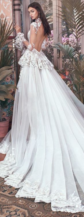 bellethemagazine: Our #Tesla wedding dress is impressive on its own with its 3D floral embroidery, h