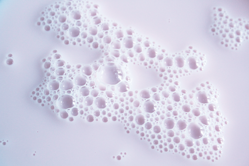 naive-moon:  bodyelectrizm:  Pale Bitch    