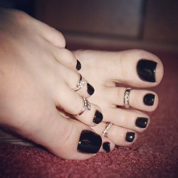 cute girls with amazing toe rings and cute