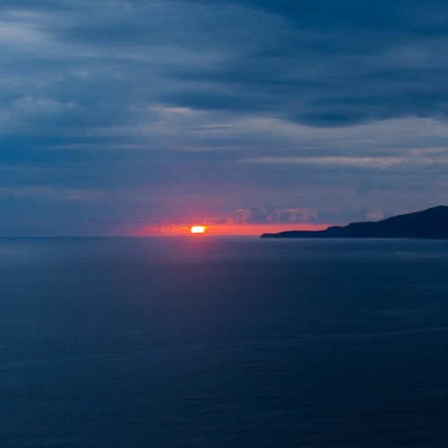 Blue Sky, Red Sun #maratea #golfodipolicastro #basilicata #basilicataturistica #basilicatadascoprire