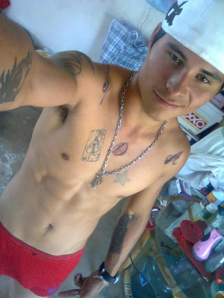 artemioolopez:  JOVENES GUAPOS Y SEXY!