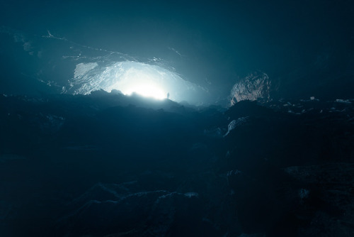 escapekit: HIBERNATION IVThe ongoing series HIBERNATION is investigating subconsciousness, and the s