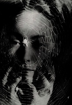 artizan3:  original post by:     0pheli0:  &lsquo;Les annees vous guettent&rsquo; (Nusch Eluard) 