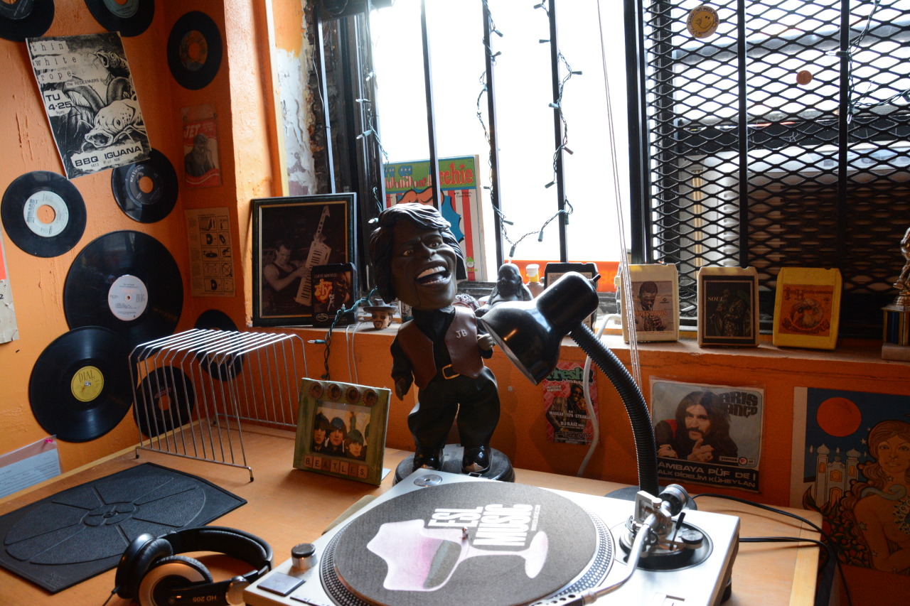 rdcphotography:  February 17, 2014 Som Records Washington, D.C.; 14th Street