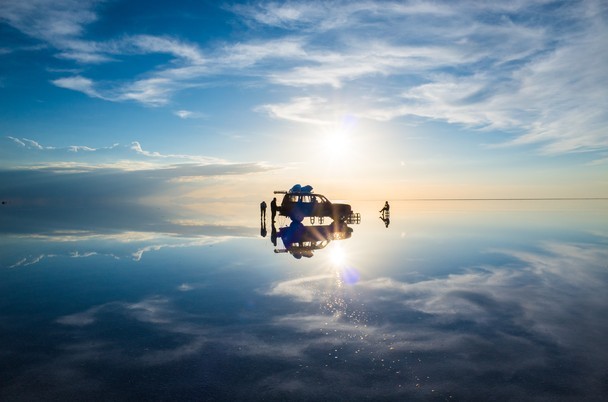 natgeotravel:
“The sky and ground merge at the Salar de Uyuni, the world’s largest salt flat. See the photo contest picture »
Photograph by Takashi Nakagawa
”