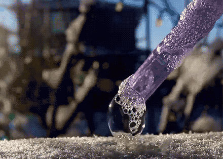 gif-guy:  Other Funny Gifs http://gif-guy.tumblr.com/  I wanna try this 😊❄️