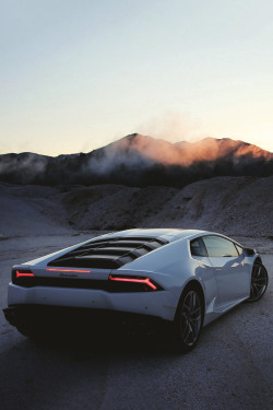 artoftheautomobile:  Lamborghini Huracan via Lamborghini