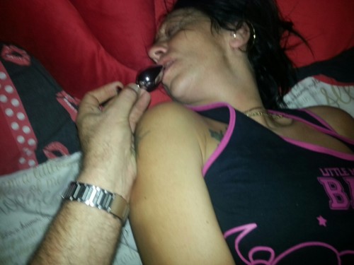 northerntart: Mmmm lube my plug n cram it in my ass