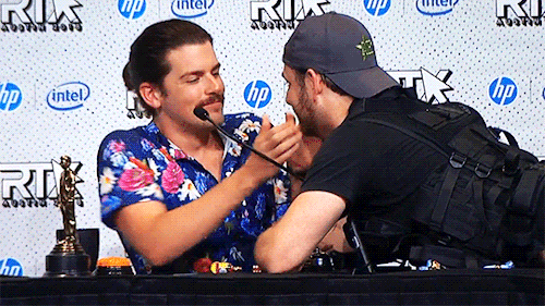 roosterhunter:Jon and Ryan kiss from On the Spot RTX18