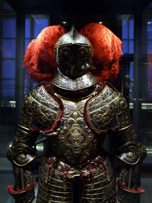 museum-of-artifacts:Parade armor created for King Erik XIV of Sweden, 1563-1564