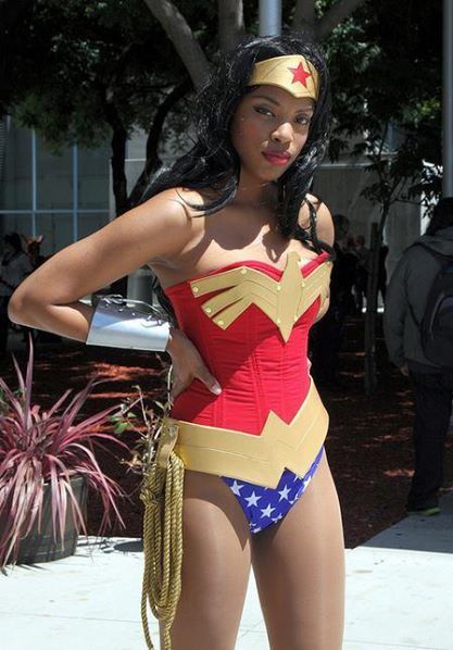 bluedogeyes:  Wonder Woman by xxeko 