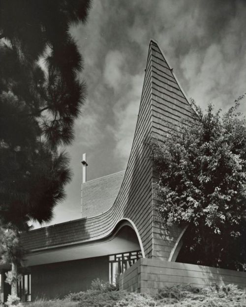 germanpostwarmodern:Knox Presbyterian Church (1967) in Los Angeles, USA, by Sidney Eisenshtat. Photo by Julius Shulman. I checked on google maps. Still there.  