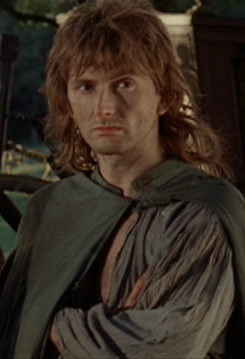 mizgnomer:  David Tennant with long hair I love a man who looks good with long hair