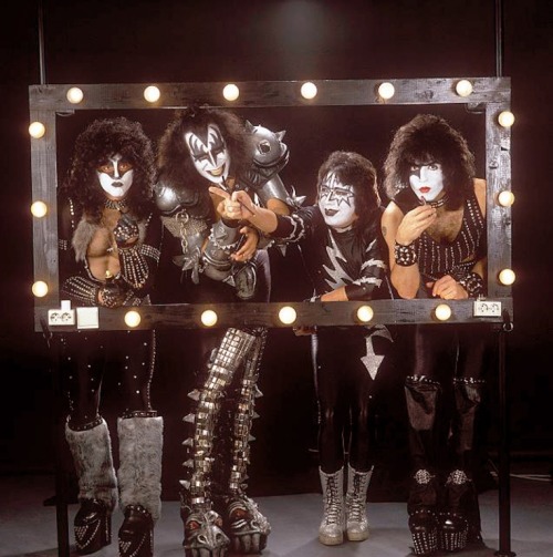 anything-for-my-baby: Kiss 1983