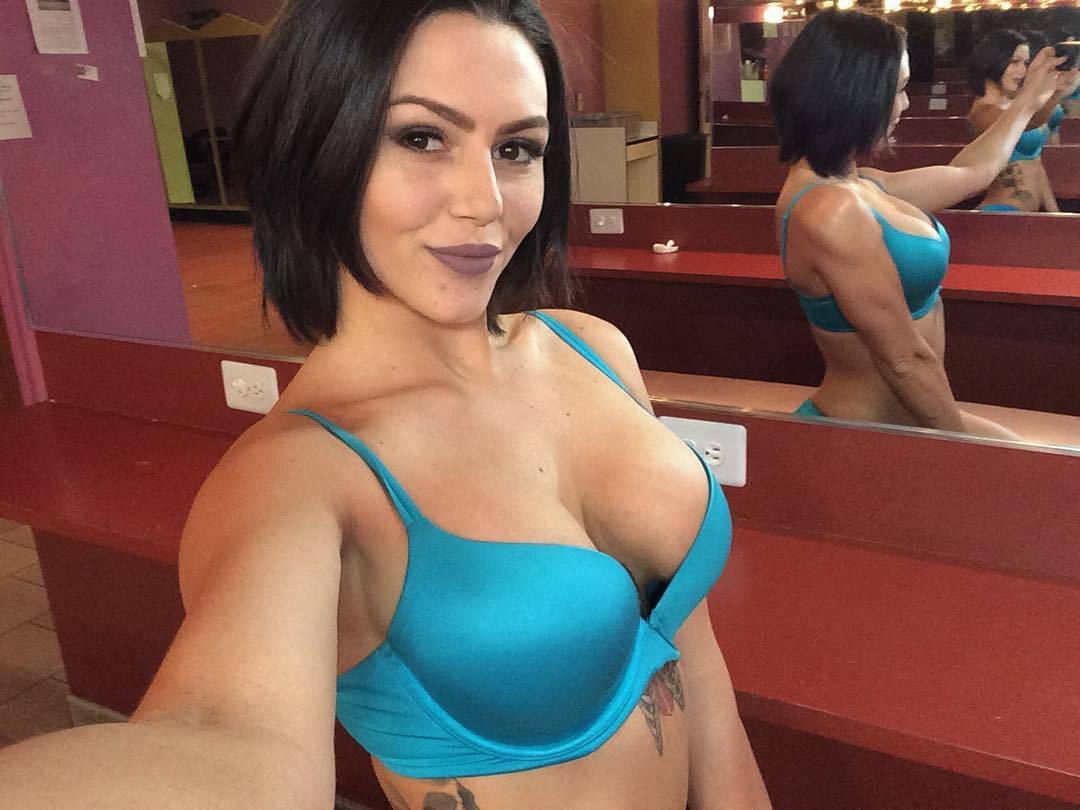 stripper-locker-room:  https://www.instagram.com/f0xiem0xie/