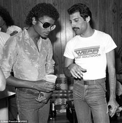 coolkidsofhistory:  Freddie Mercury and Michael Jackson, 1982