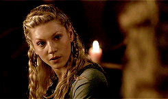 delsxnrowe:Vikings Meme: Four Relationships (2/4)Aslaug & Lagertha