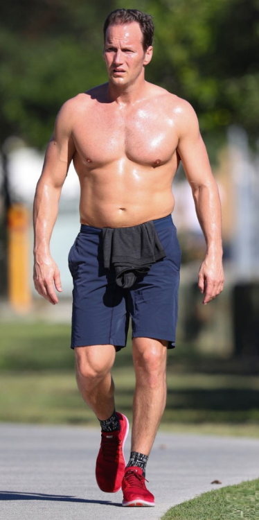 mynewplaidpants:For more Patrick Wilson jogging shirtless CLICK HERE