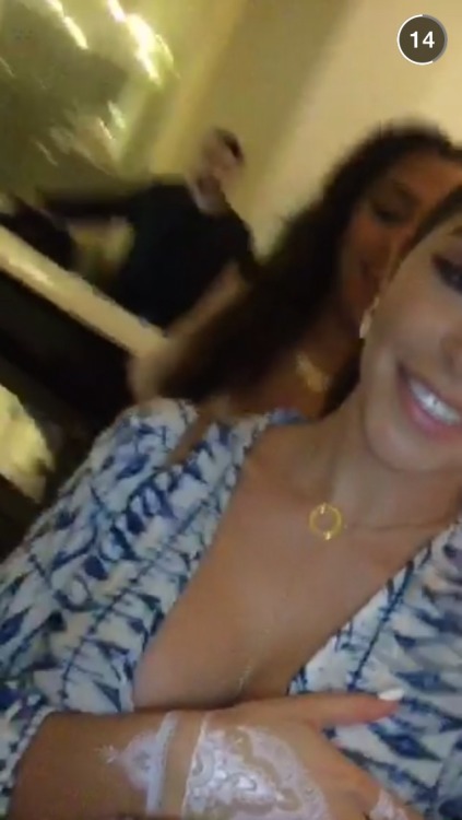 allthingchantel:  Chantel activity on snapchat